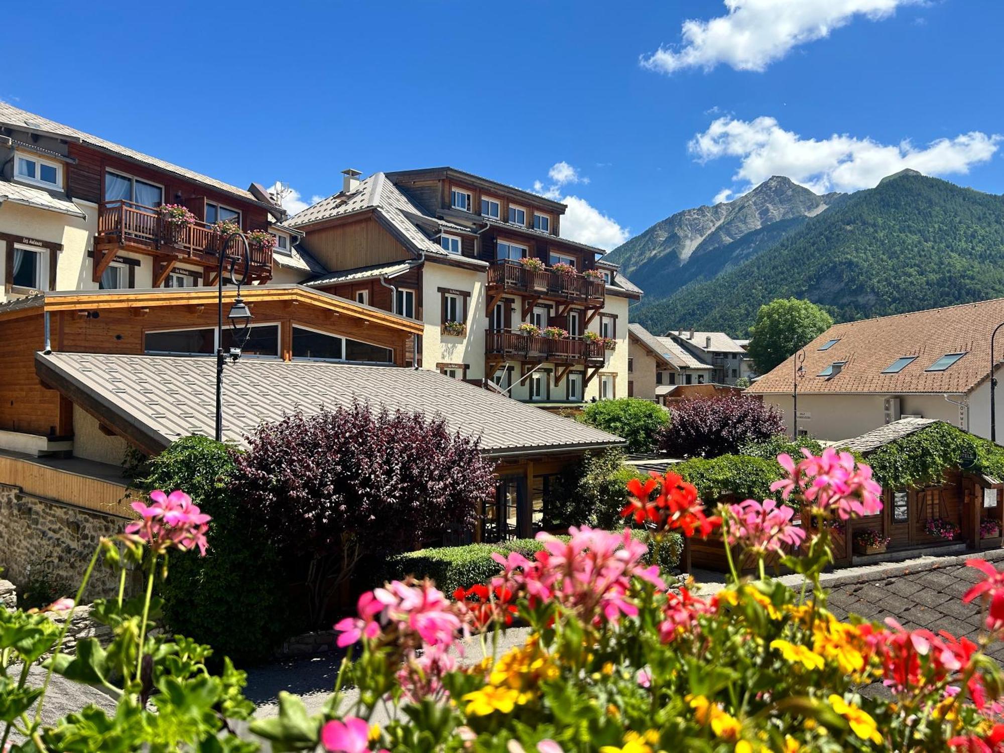 Hotel Les Autanes Spa-Balneotherapie & Restaurant Ancelle Eksteriør bilde