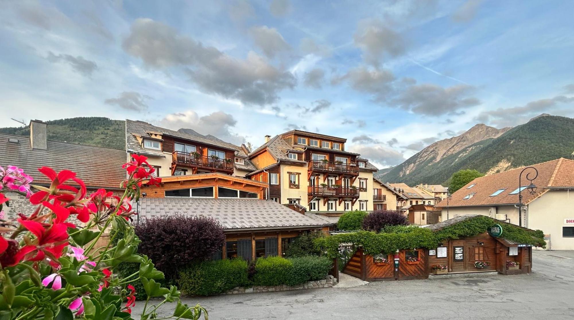Hotel Les Autanes Spa-Balneotherapie & Restaurant Ancelle Eksteriør bilde
